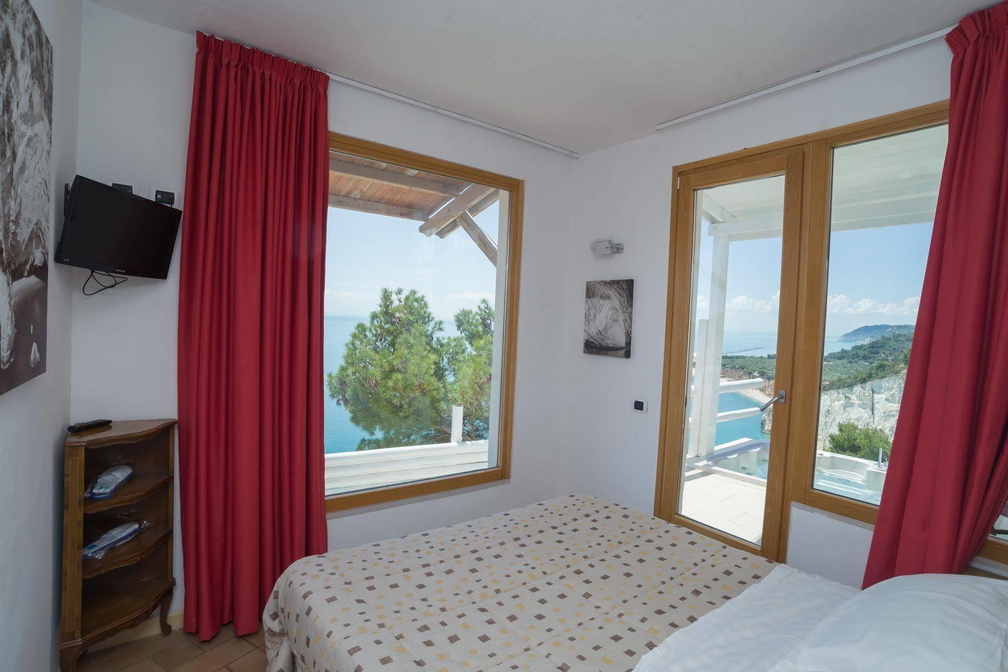 Villa Scapone Mattinata Buitenkant foto