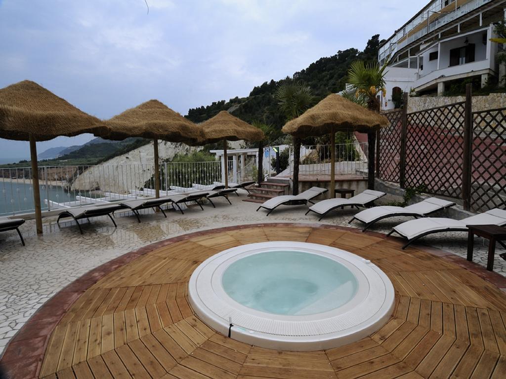 Villa Scapone Mattinata Buitenkant foto